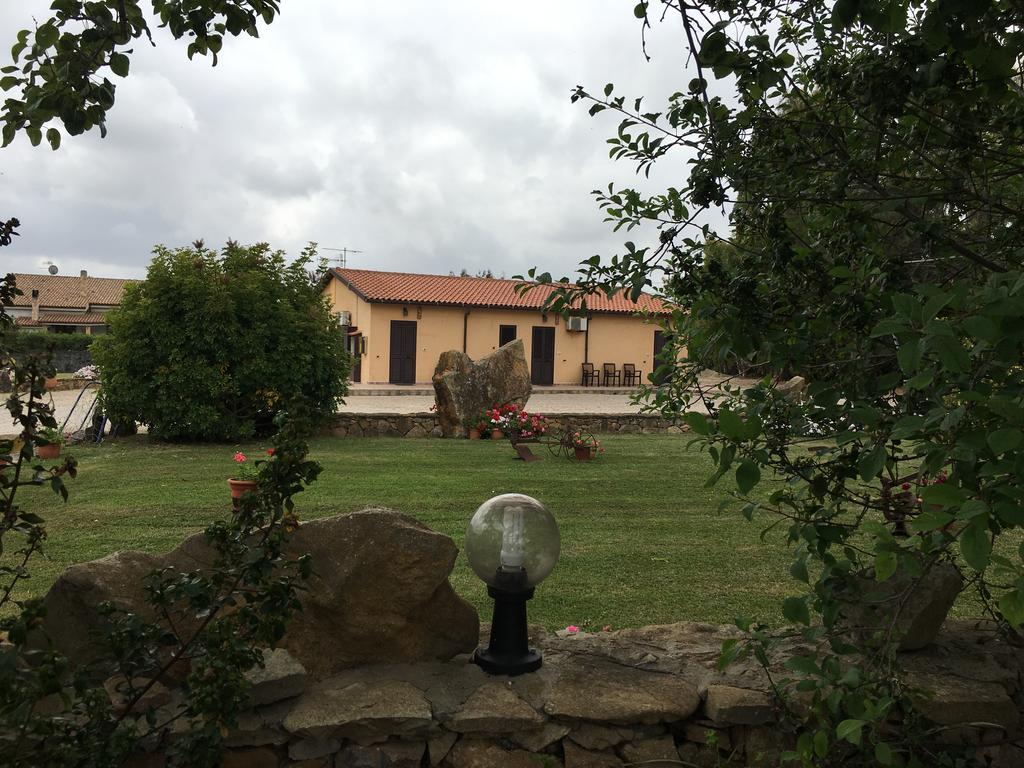 Agriturismo Sechi Campanedda Exterior photo