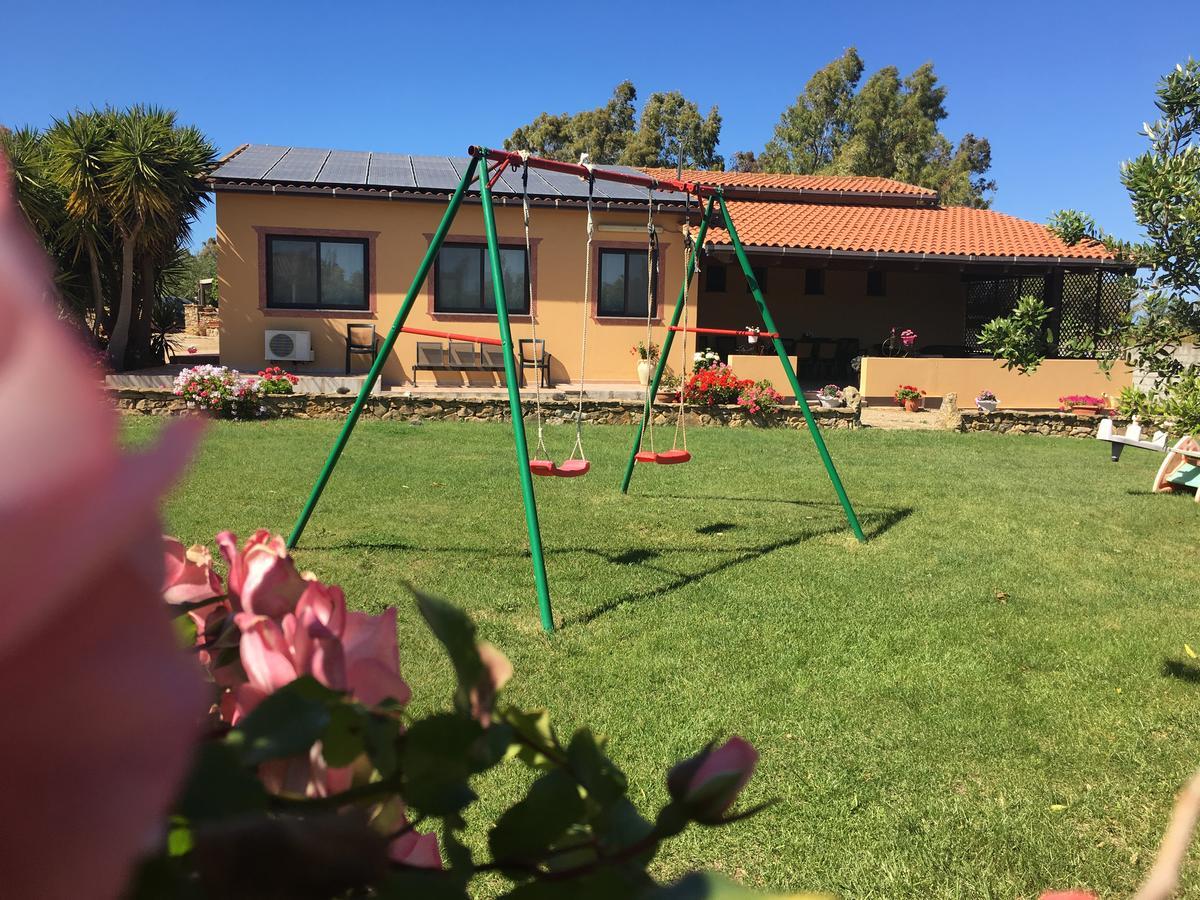 Agriturismo Sechi Campanedda Exterior photo